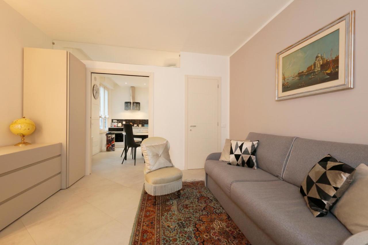 Siena Uptown - Sabrina'S Charming Apartment Bagian luar foto