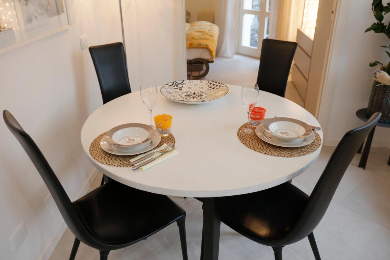 Siena Uptown - Sabrina'S Charming Apartment Bagian luar foto