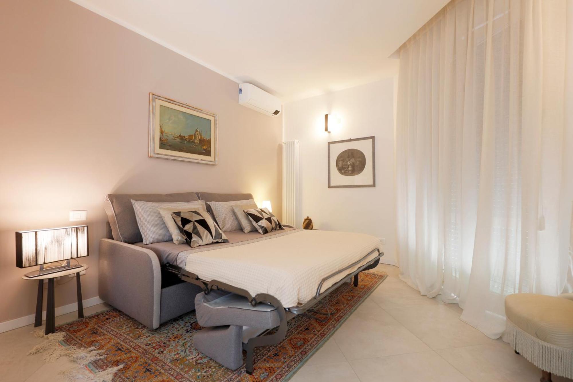 Siena Uptown - Sabrina'S Charming Apartment Bagian luar foto